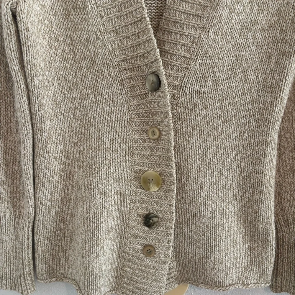 J.Jill Marled Knit Beige Tan Cardigan Sweater Size S  Artsy Mixed Size Buttons